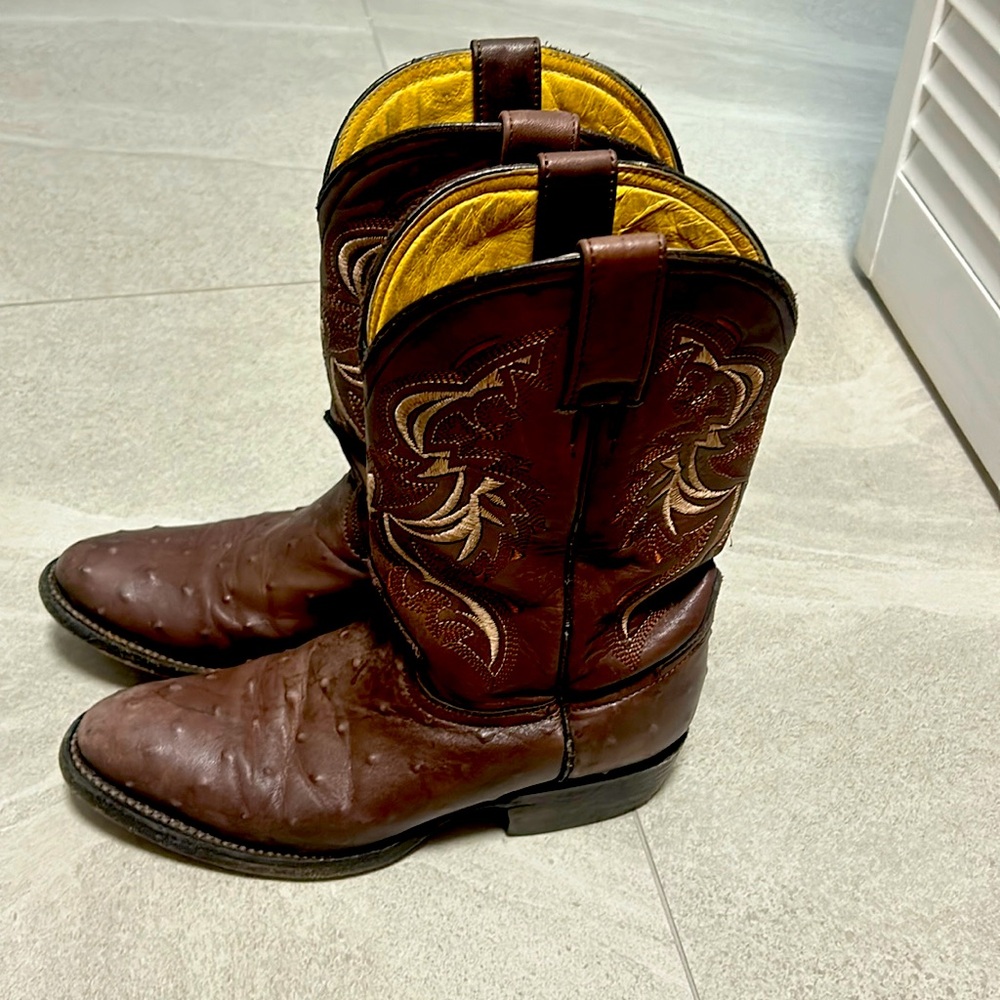 Genuine leather cowboy boot!